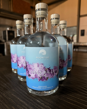 Load image into Gallery viewer, Limited Edition: Lilly Pilly Gin

